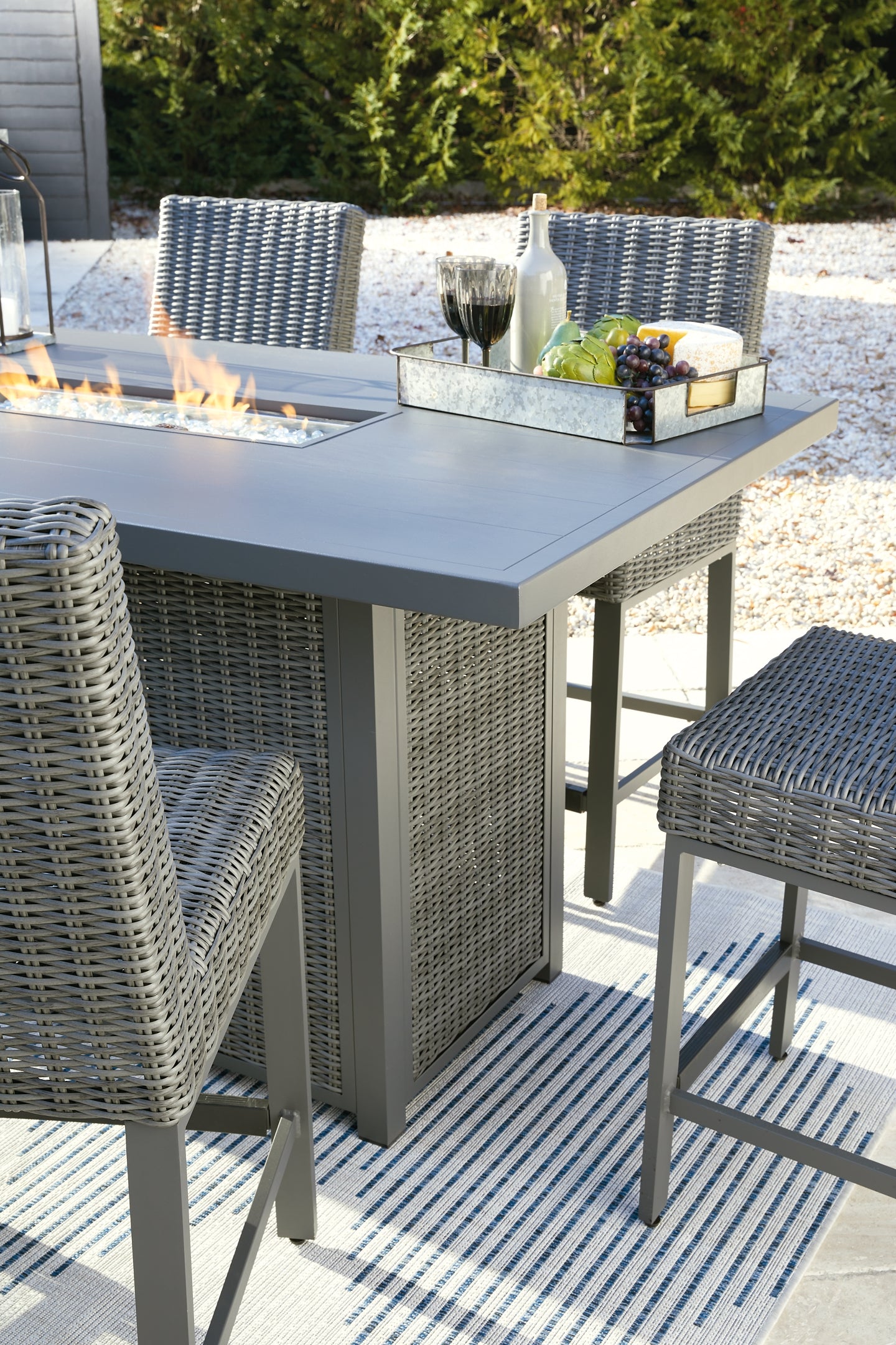 Palazzo Outdoor Counter Height Dining Table with 4 Barstools Wilson Furniture (OH)  in Bridgeport, Ohio. Serving Bridgeport, Yorkville, Bellaire, & Avondale