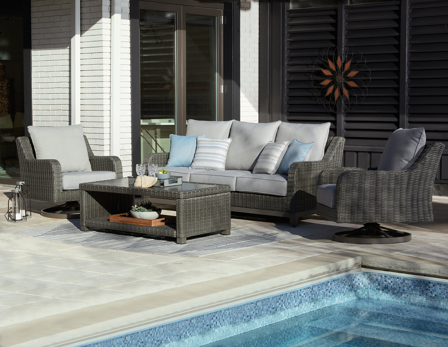 Elite Park Outdoor Sofa and 2 Chairs with Coffee Table Wilson Furniture (OH)  in Bridgeport, Ohio. Serving Bridgeport, Yorkville, Bellaire, & Avondale
