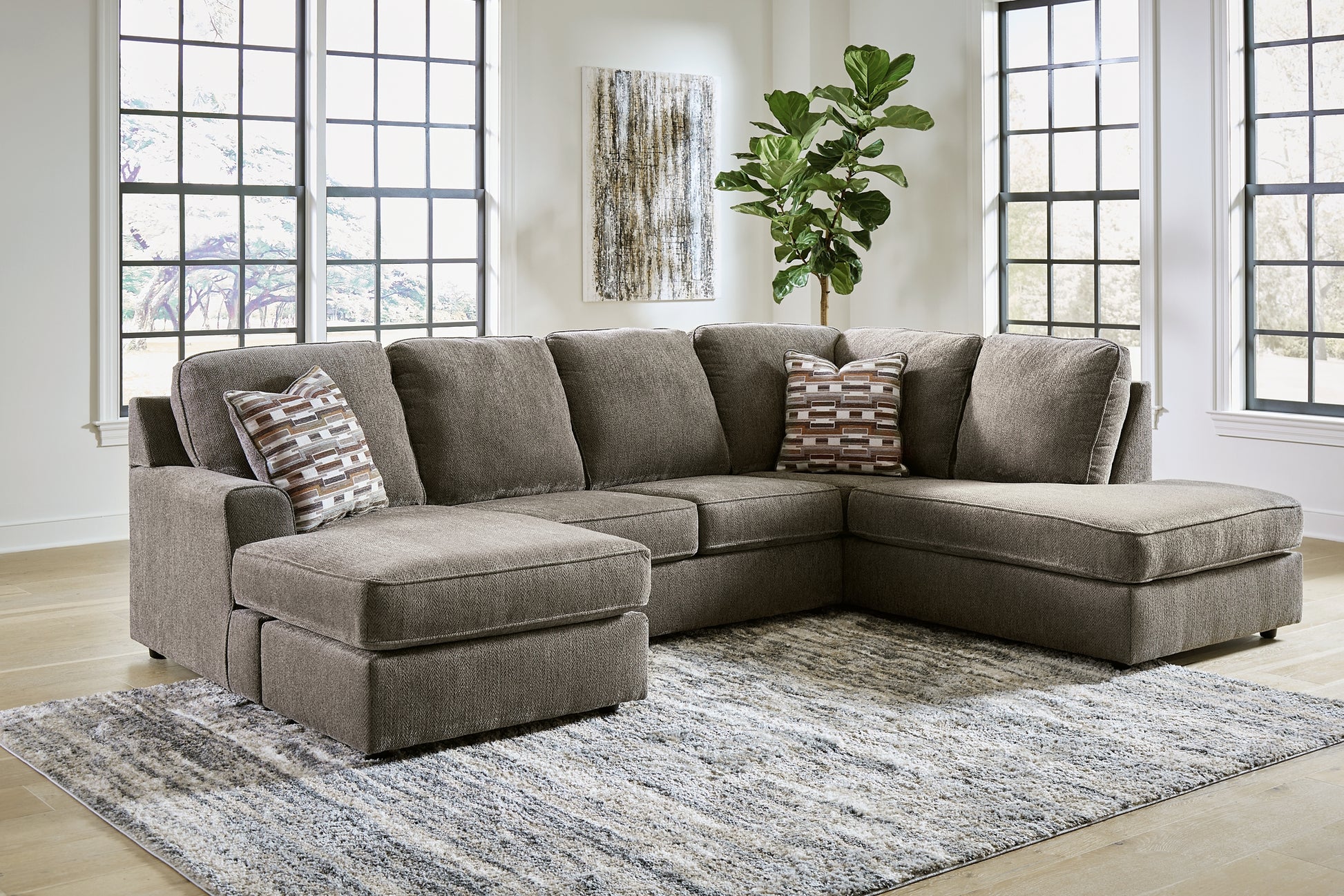 O'Phannon 2-Piece Sectional with Chaise Wilson Furniture (OH)  in Bridgeport, Ohio. Serving Bridgeport, Yorkville, Bellaire, & Avondale