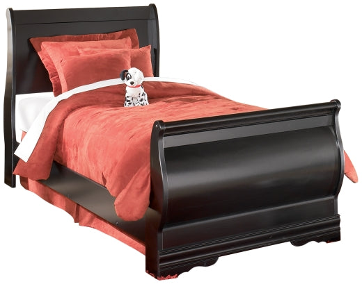 Huey Vineyard Twin Sleigh Bed with Mirrored Dresser and Chest Wilson Furniture (OH)  in Bridgeport, Ohio. Serving Bridgeport, Yorkville, Bellaire, & Avondale