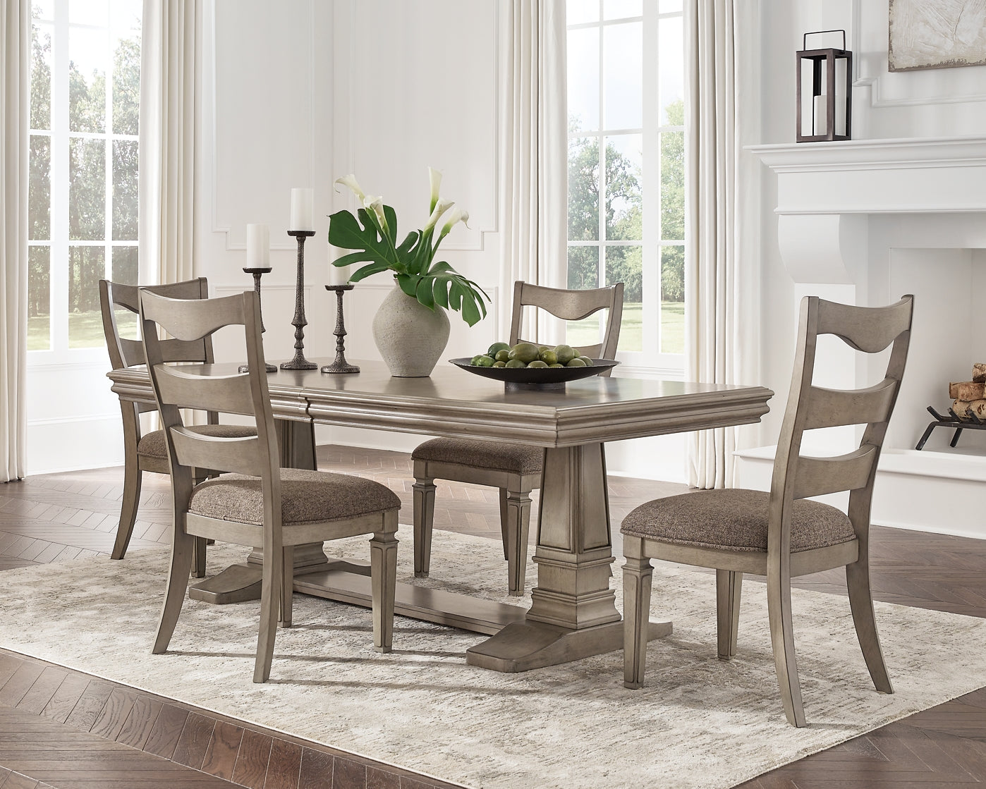 Lexorne Dining Table and 4 Chairs Wilson Furniture (OH)  in Bridgeport, Ohio. Serving Bridgeport, Yorkville, Bellaire, & Avondale